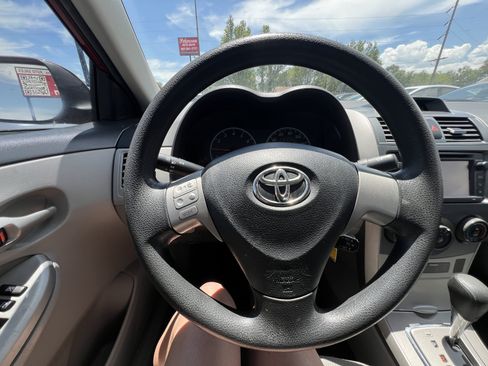 Used 2013 Toyota Corolla LE w/ Protection Pkg FWD image 18