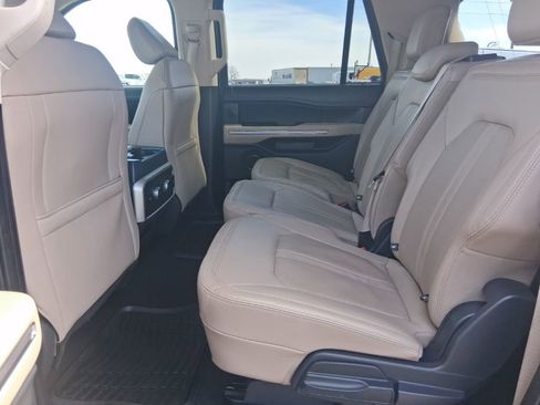 Used 2024 Ford Expedition Max Limited image 19