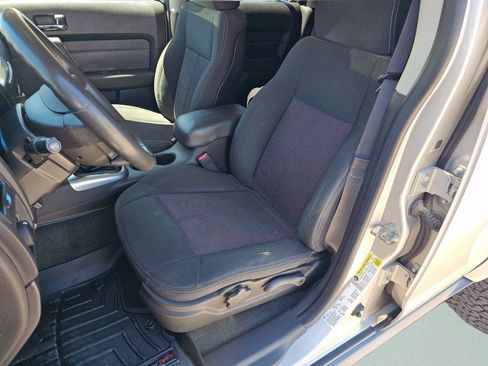 Used 2007 HUMMER H3 AWD/4WD image 6