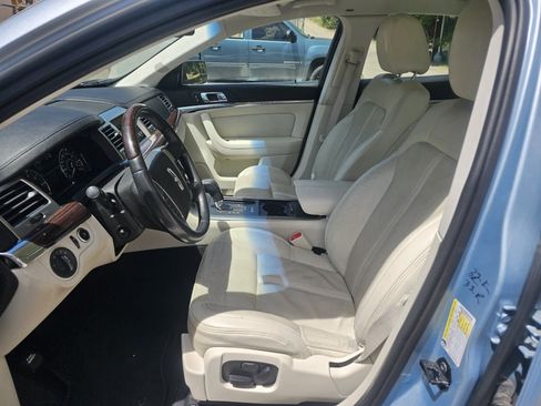 Used 2009 Lincoln MKS AWD image 9