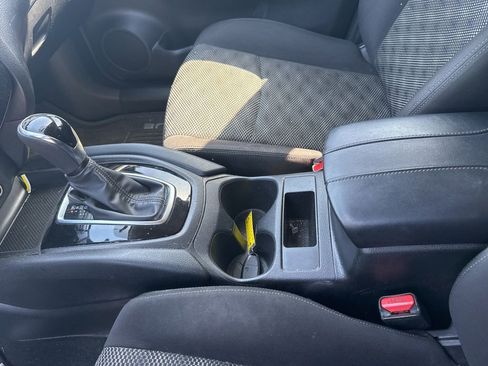 Used 2017 Nissan Rogue Sport SV image 14