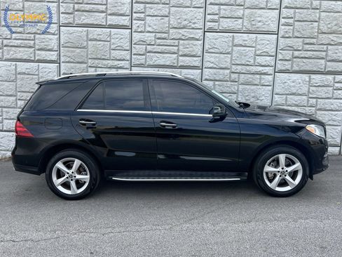 Used 2017 Mercedes-Benz GLE 350 w/ Premium 1 Package image 8