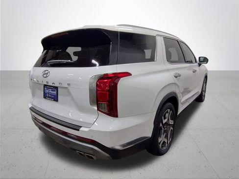 Used 2023 Hyundai Palisade Limited w/ Cargo Package image 15