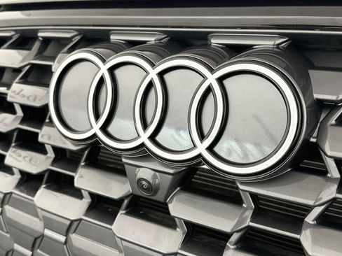Used 2025 Audi Q5 Premium Plus AWD/4WD image 34