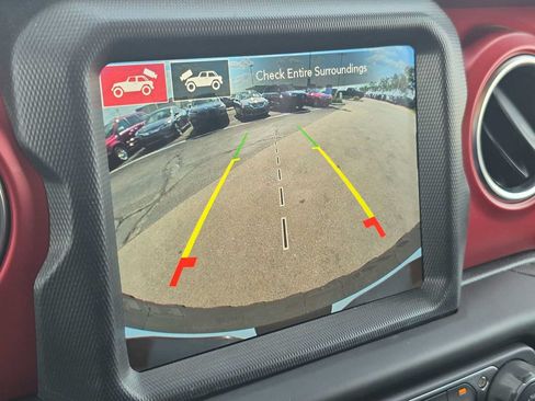 Used 2023 Jeep Wrangler Rubicon w/ Steel Bumper Group AWD/4WD image 25