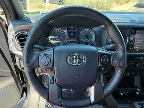 Used 2023 Toyota Tacoma TRD Off-Road w/ Technology Package image 20