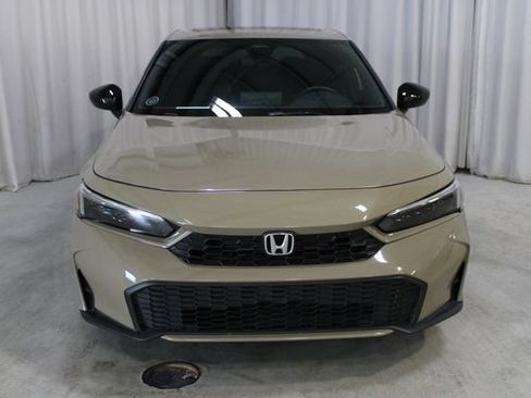 Used 2025 Honda Civic Sport image 25