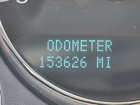 Used 2011 Chevrolet Tahoe LT w/ Luxury Package image 23