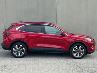 Used 2023 Ford Escape Platinum video 2