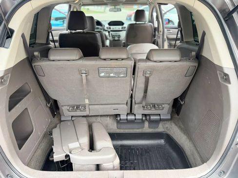 Used 2013 Honda Odyssey Touring Elite image 7