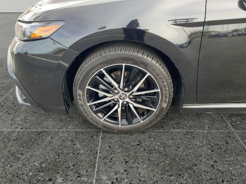 Used 2024 Toyota Camry SE image 14