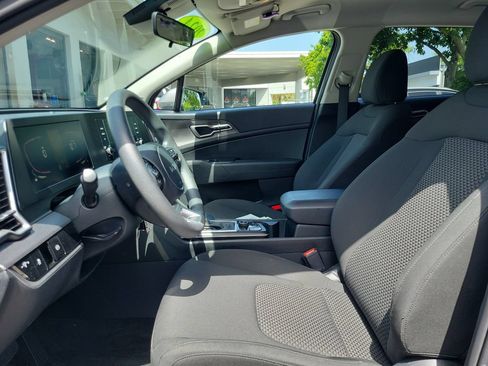Certified 2024 Kia Sportage LX FWD image 15