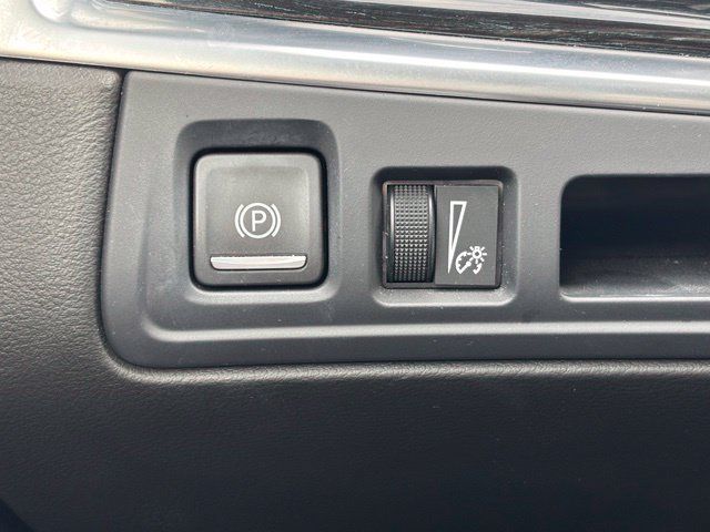 Used 2024 Cadillac XT5 Premium Luxury FWD image 22