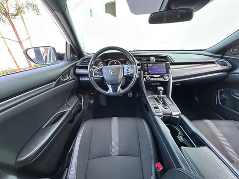 Used 2020 Honda Civic Sport image 39