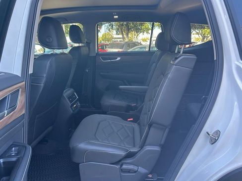 New 2026 Volkswagen Atlas SE image 43