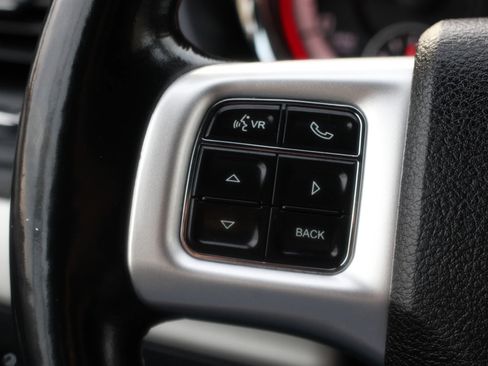 Used 2019 Dodge Grand Caravan GT image 17