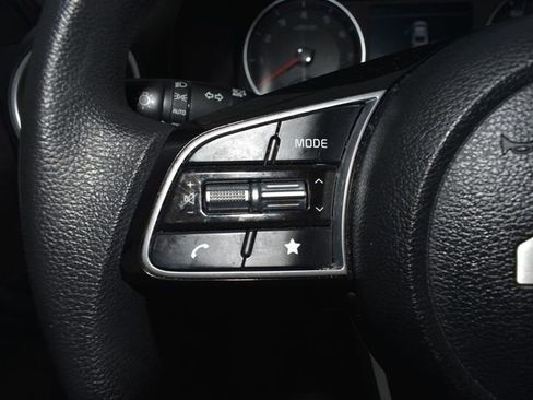 Used 2024 Kia Forte LXS image 15