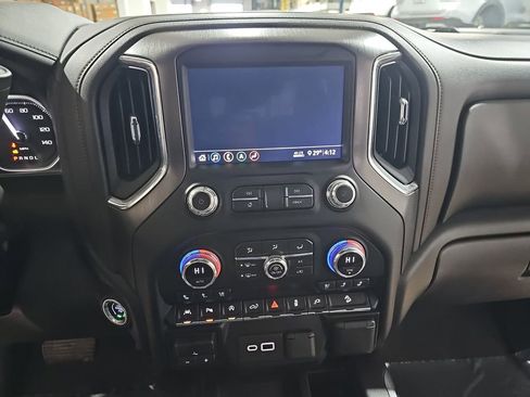 Certified 2020 GMC Sierra 1500 AT4 w/ AT4 Premium Package AWD/4WD image 23