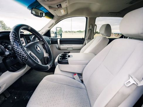 Used 2008 Chevrolet Silverado 3500 LT image 11