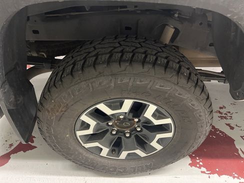 Used 2023 Toyota Tacoma TRD Off-Road image 14