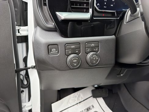 New 2026 Chevrolet Silverado 1500 RST AWD/4WD image 18