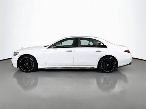 Used 2025 Mercedes-Benz S 580 4MATIC Sedan image 4