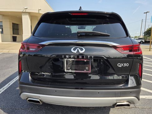 Used 2023 INFINITI QX50 Luxe FWD image 7