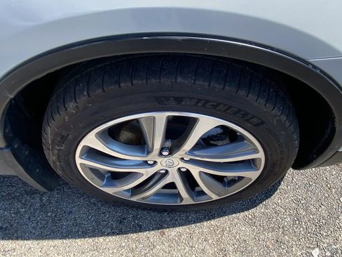 Used 2017 INFINITI QX50 2WD w/ Premium Plus Package image 24