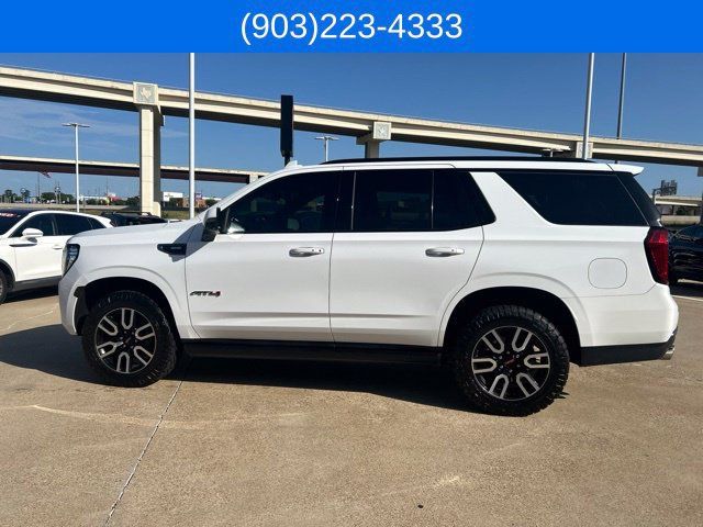 Used 2024 GMC Yukon AT4 w/ Technology Package AWD/4WD image 5