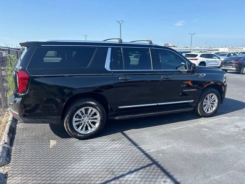 Used 2023 GMC Yukon XL SLT RWD image 5