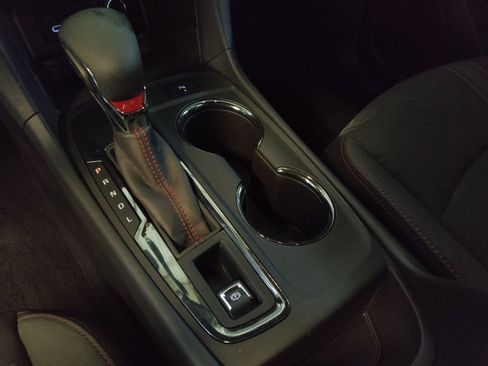 Used 2024 Chevrolet Equinox RS FWD image 26