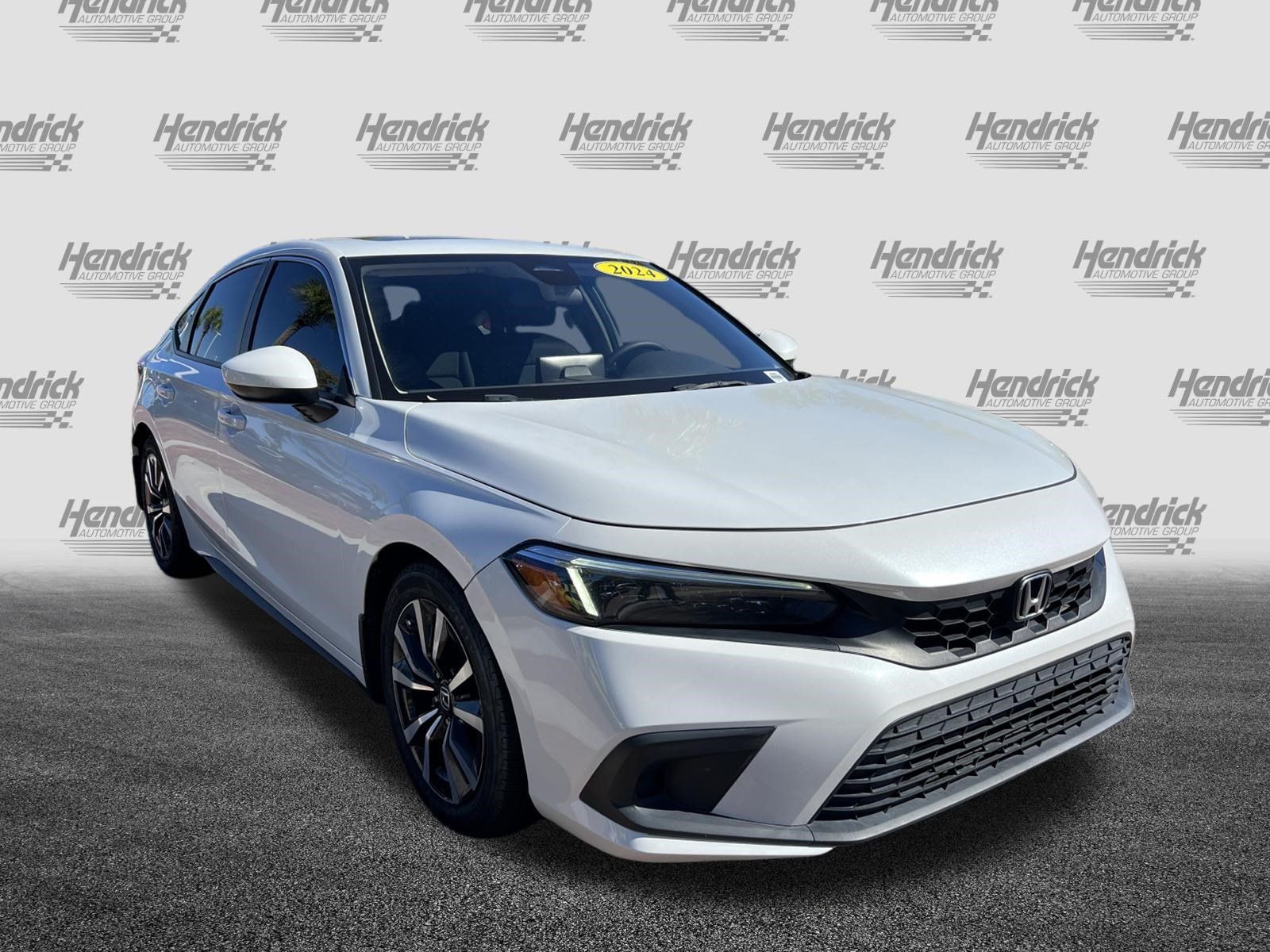 Used 2024 Honda Civic EX-L image 2