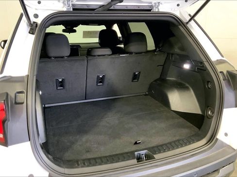 Used 2025 GMC Terrain Elevation FWD image 4