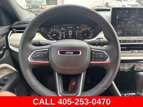 Used 2025 Jeep Compass Limited AWD/4WD image 10