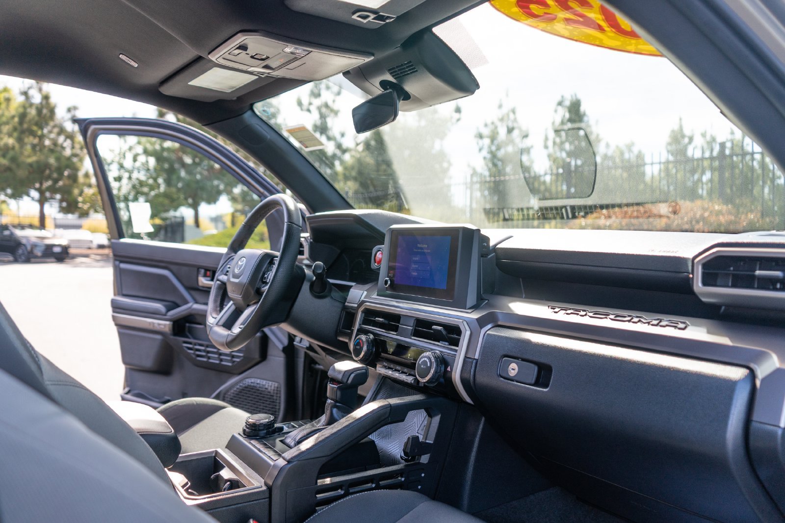 Certified 2025 Toyota Tacoma TRD Sport AWD/4WD image 21