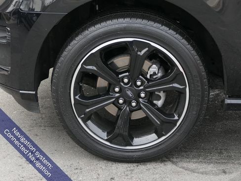 Used 2023 Ford Expedition Limited image 9