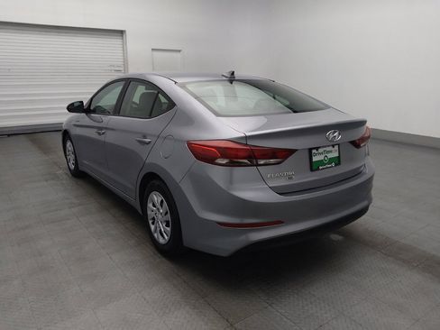 Used 2017 Hyundai Elantra SE FWD image 5