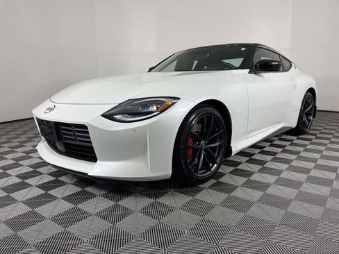 Used 2024 Nissan Z Performance w/ Floor Mat Package image 5