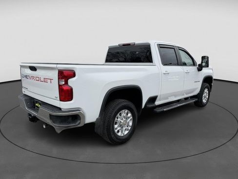 Used 2024 Chevrolet Silverado 2500 LT w/ Convenience Package image 6