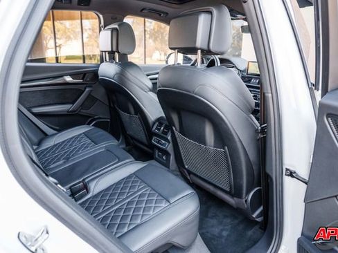 Used 2020 Audi SQ5 Premium Plus w/ Premium Plus Package image 75