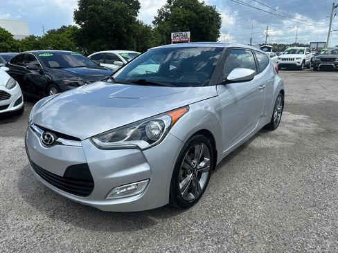 Used 2016 Hyundai Veloster w/ Option Group 03 FWD image 3