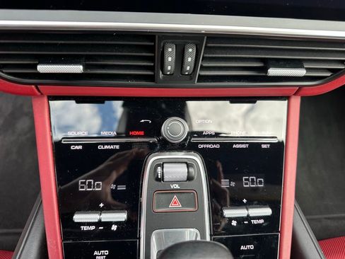 Certified 2023 Porsche Cayenne image 23