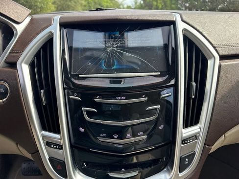 Used 2016 Cadillac SRX Luxury FWD image 12