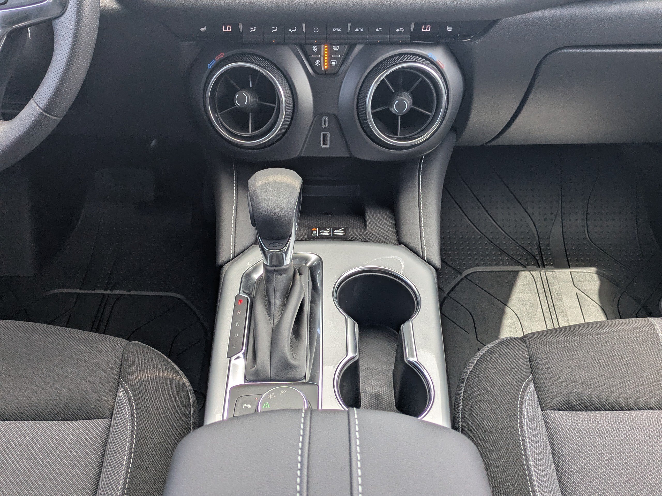New 2026 Chevrolet Blazer LT w/ Convenience Package FWD image 19