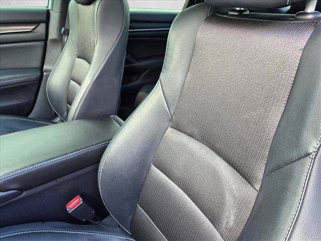 Used 2018 Honda Accord Sport image 5