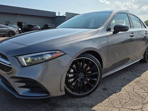 Used 2020 Mercedes-Benz A 35 AMG 4MATIC image 2