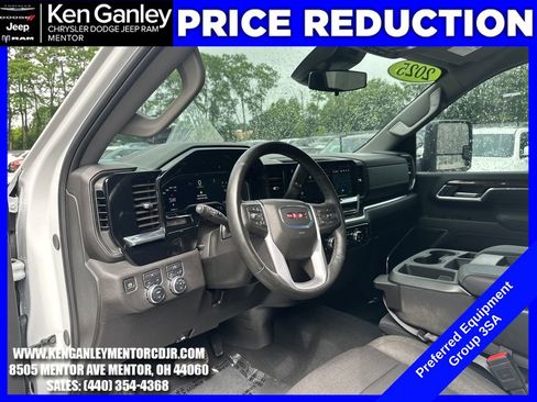 Used 2025 GMC Sierra 2500 SLE w/ SLE Value Package; AWD/4WD image 18