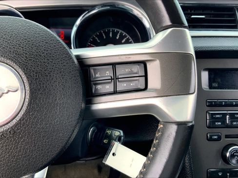 Used 2014 Ford Mustang GT Premium image 23