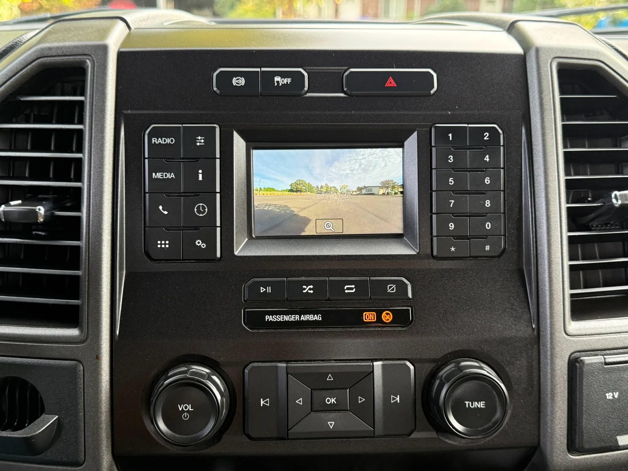 Used 2022 Ford F350 XL w/ Power Equipment Group RWD image 18