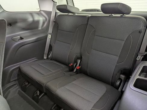 Used 2023 GMC Acadia SLE w/ LPO, Floor Liner Package AWD/4WD image 18